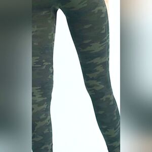 Spanx Camouflage Pattern Leggings